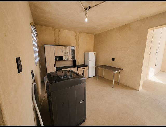 5 BEDROOM HOUSE FOR SALE IN GOLDEN GARDENS